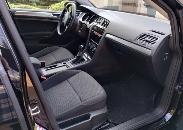 Volkswagen Golf cena 41800 przebieg: 152000, rok produkcji 2017 z Toruń małe 46